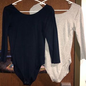 GAP fitted stretch one piece tee😍